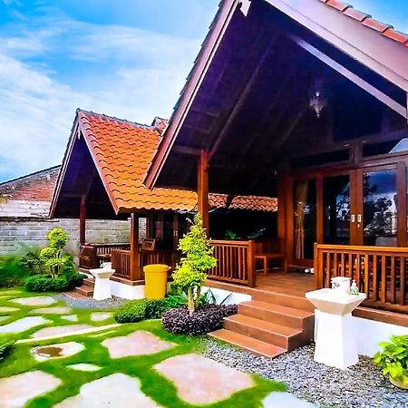 Andung Andung Villa And Resto Banyuwangi (East Java) Exterior photo