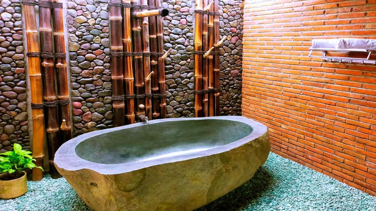 Andung Andung Villa And Resto Banyuwangi (East Java) Exterior photo